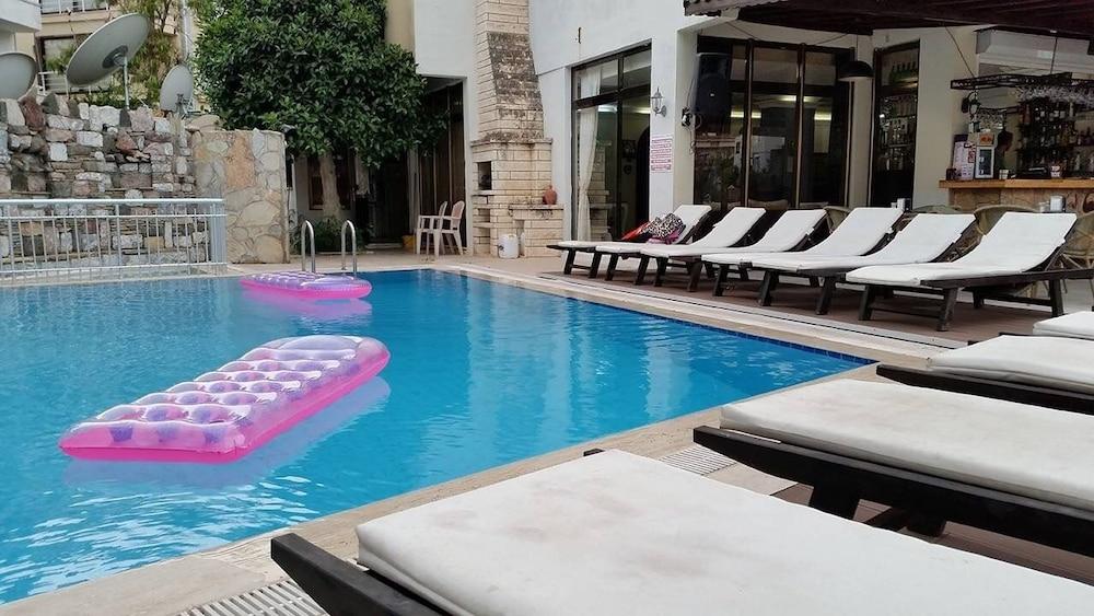 Hotel Hani Armutalan Exterior foto